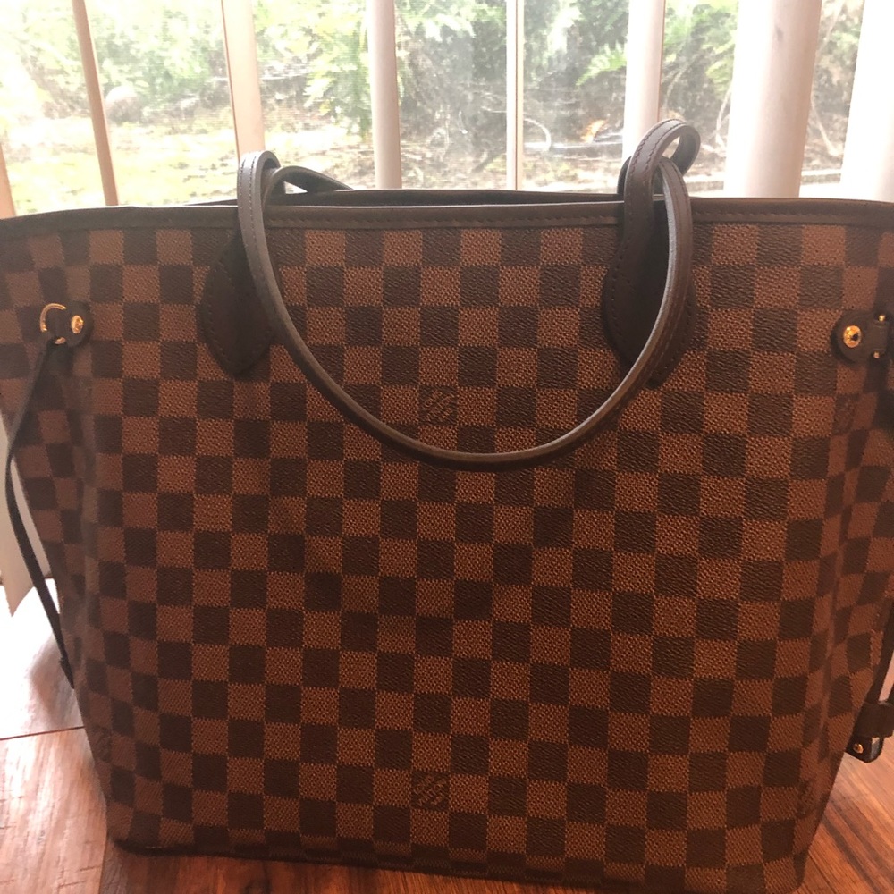 100% Authentic Louis Vuitton Neverfull Mm eben